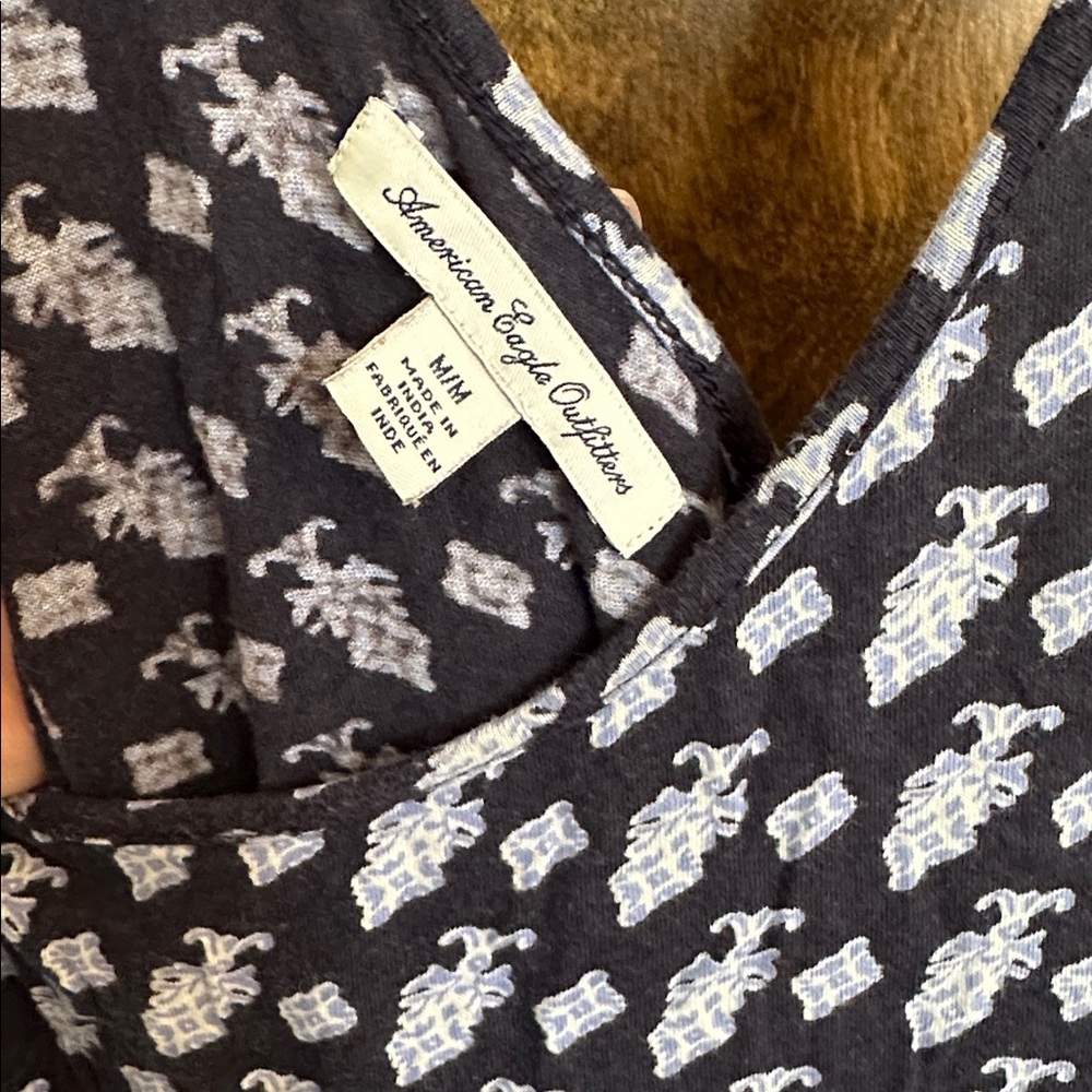 AE Navy Blue Patterned Tank - Picture 3 of 4